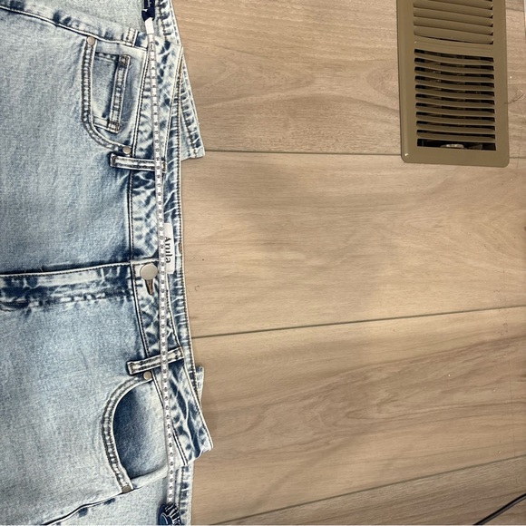 Arula Light Wash Distressed Straight Leg Jeans Women’s Size 14 High Rise - Picture 7 of 8